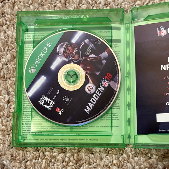 Madden NFL 18 Xbox One​ - Picture 2 of 4